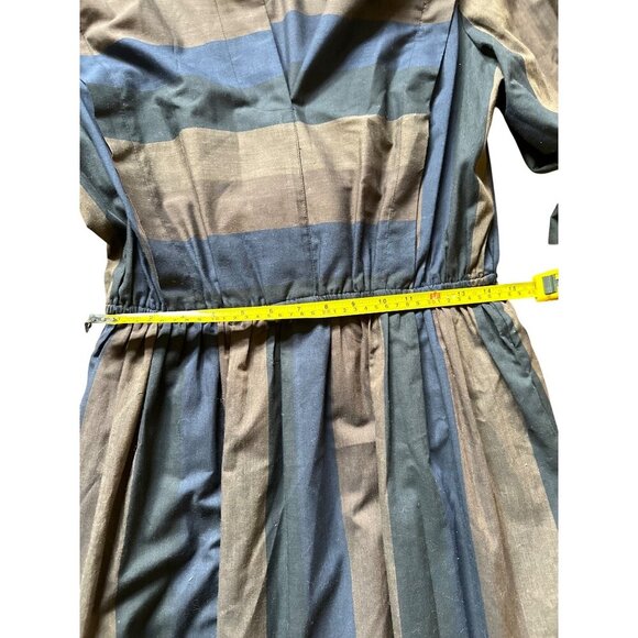 Vintage Striped Midi Dress With Button Closure & Puffed Sleeves - Picture 12 of 14